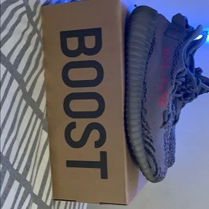 Adidas yeezy boost 350 v2 beluga 2.0 men’s size 8